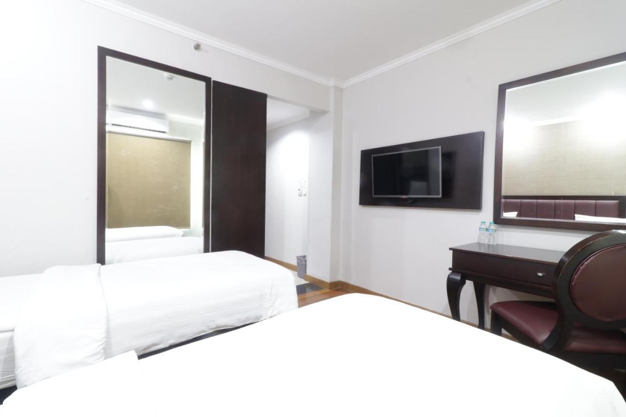 P Hotel Jacarta Exterior foto